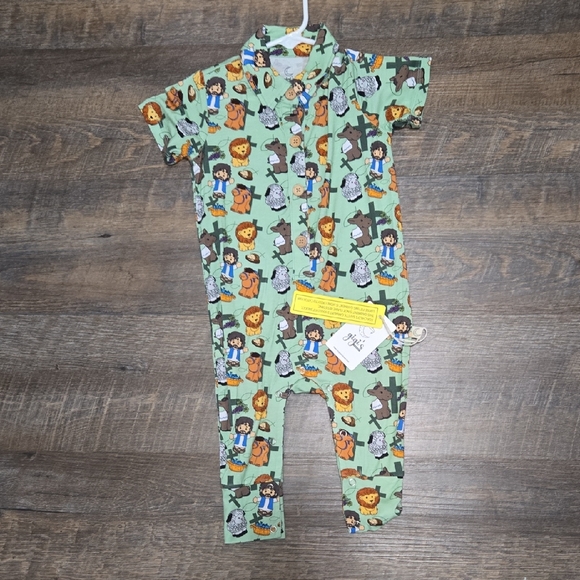 Other - 12-18 Month BambooShort-Sleeve Romper with Animal & Character Print - Mint Green